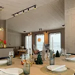 Vakantiehuis Family With Picturesque View At Ron