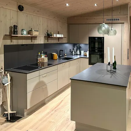 Σπίτι διακοπών Family With Picturesque View At Ron