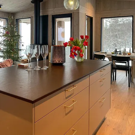 Дом отдыха Family With Picturesque View At *